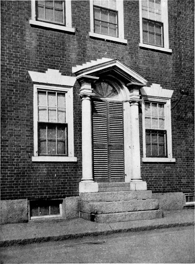 An illustration from Old New England doorways, 1919, leaf 136
