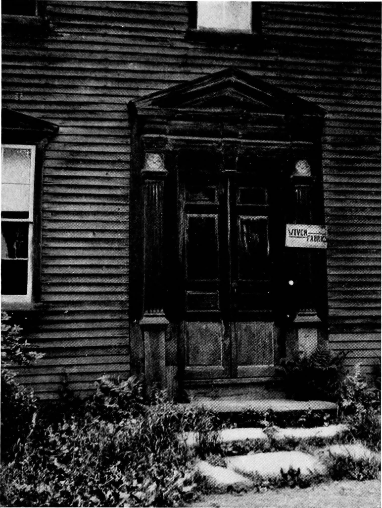 An illustration from Old New England doorways, 1919, leaf 144