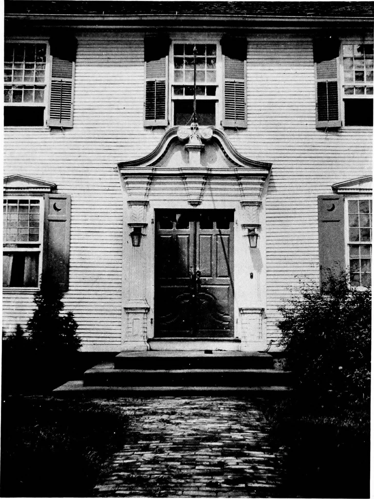 An illustration from Old New England doorways, 1919, leaf 90
