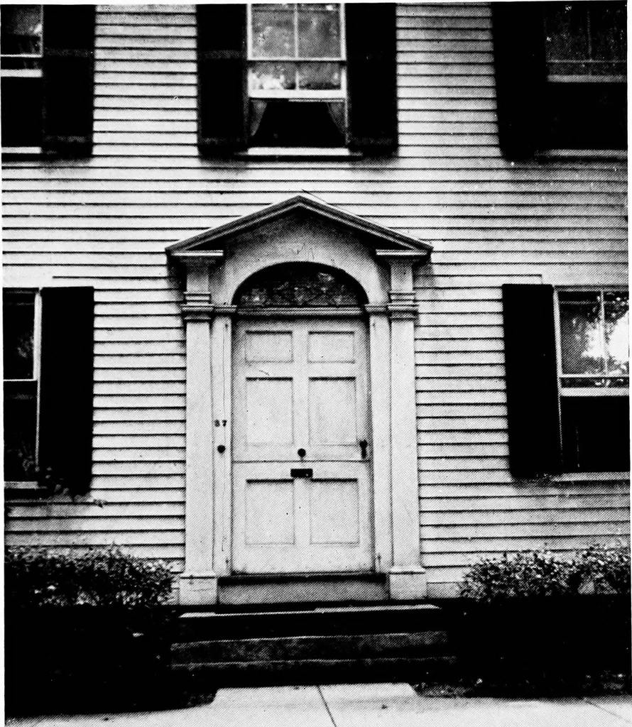 An illustration from Old New England doorways, 1919, leaf 98