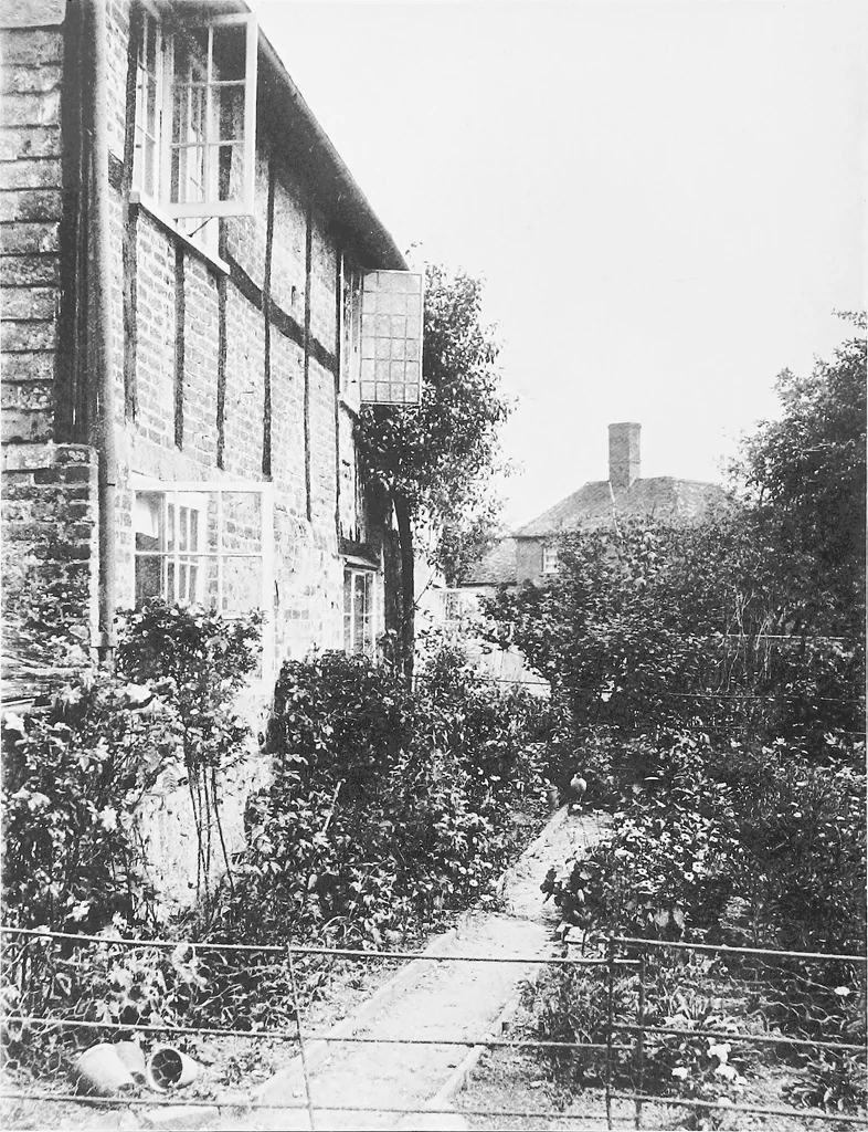 An illustration from Picturesque English cottages and their doorway gardens, 1905, leaf 33