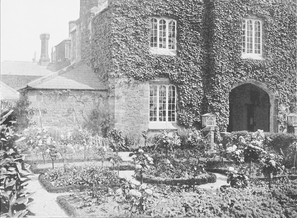 An illustration from Picturesque English cottages and their doorway gardens, 1905, leaf 59