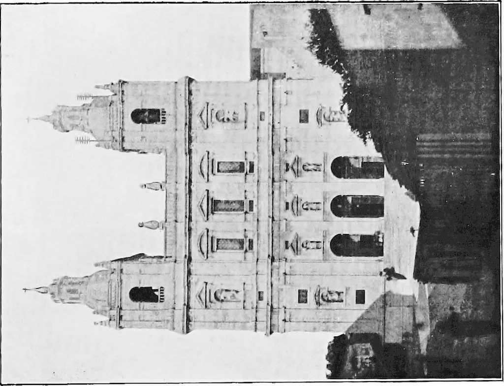 An illustration from Portuguese architecture, 1908, leaf 372