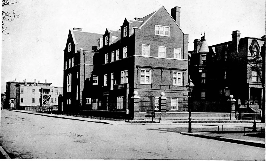 An illustration from Houses for town or country, 1907, leaf 32