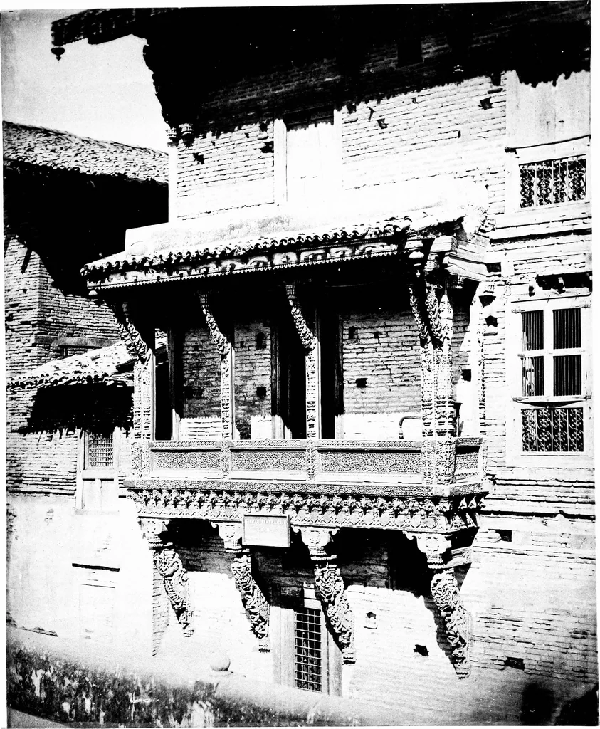 An illustration from Indian domestic architecture, 1885, leaf 14