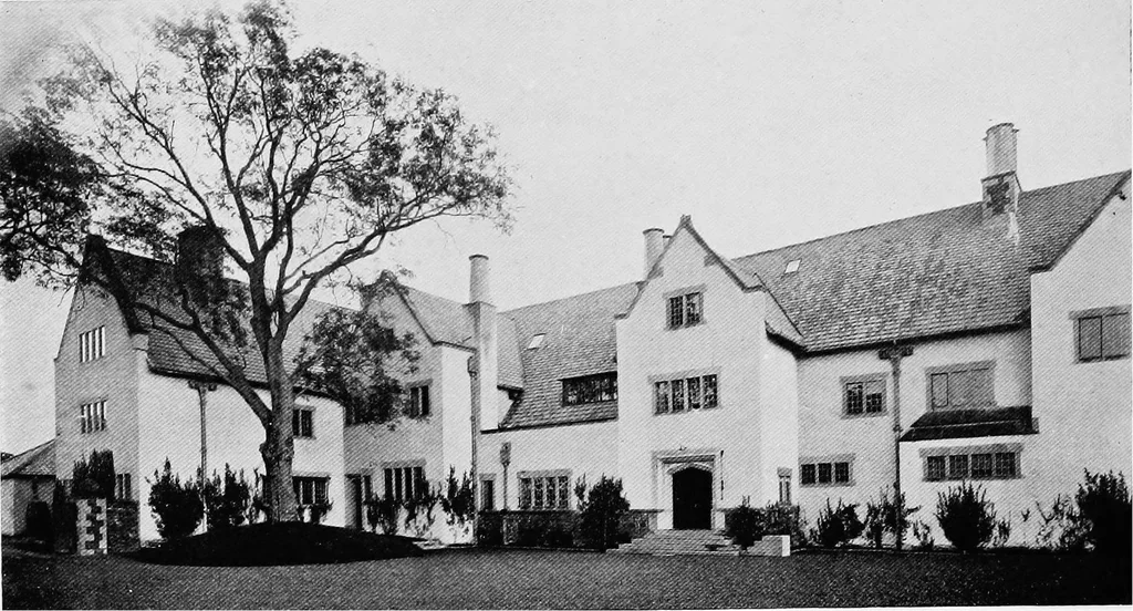 An illustration from Houses and gardens, 1906, leaf 247