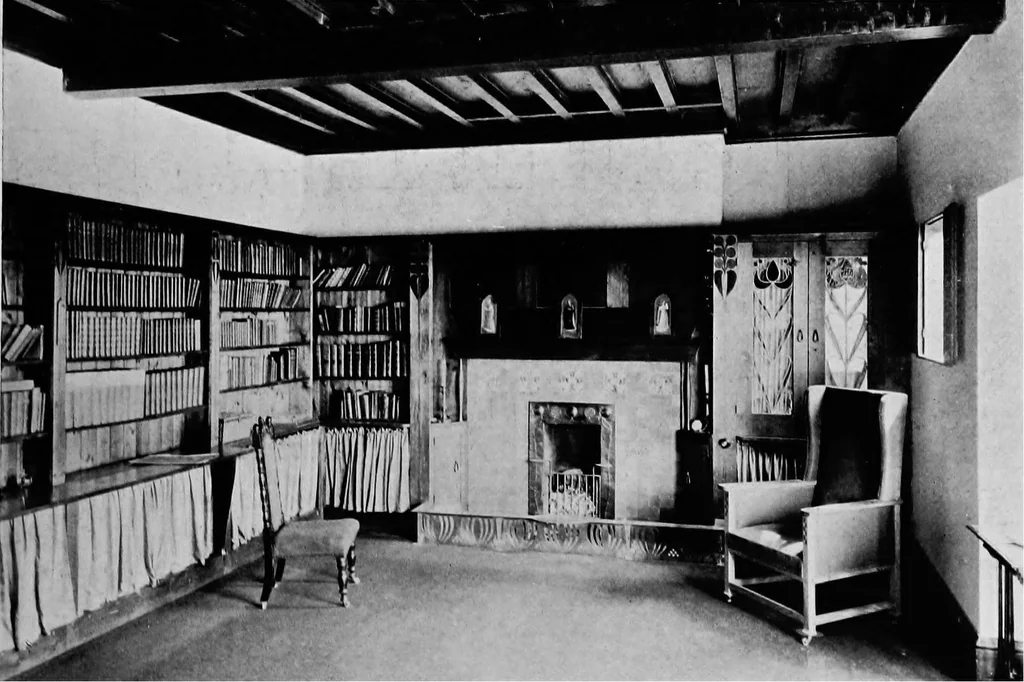 An illustration from Houses and gardens, 1906, leaf 334