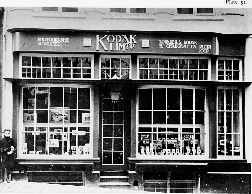 An illustration from English shop-fronts, old and new : a series of examples by leading architects, selected and specially photographed : together with descriptive notes and illustrations, 1907, leaf 172