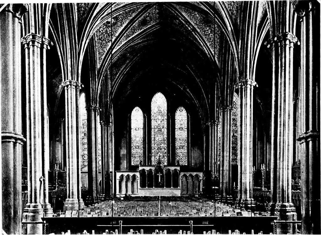 An illustration from American churches ... A series of authoritative articles on designing, planning, heating, ventilating, lighting and general equipment of churches as demonstrated by the best practice in the United States, 1915, leaf 19