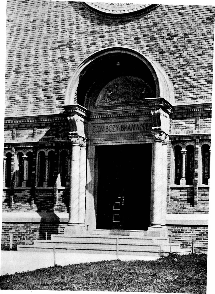 An illustration from American churches ... A series of authoritative articles on designing, planning, heating, ventilating, lighting and general equipment of churches as demonstrated by the best practice in the United States, 1915, leaf 234