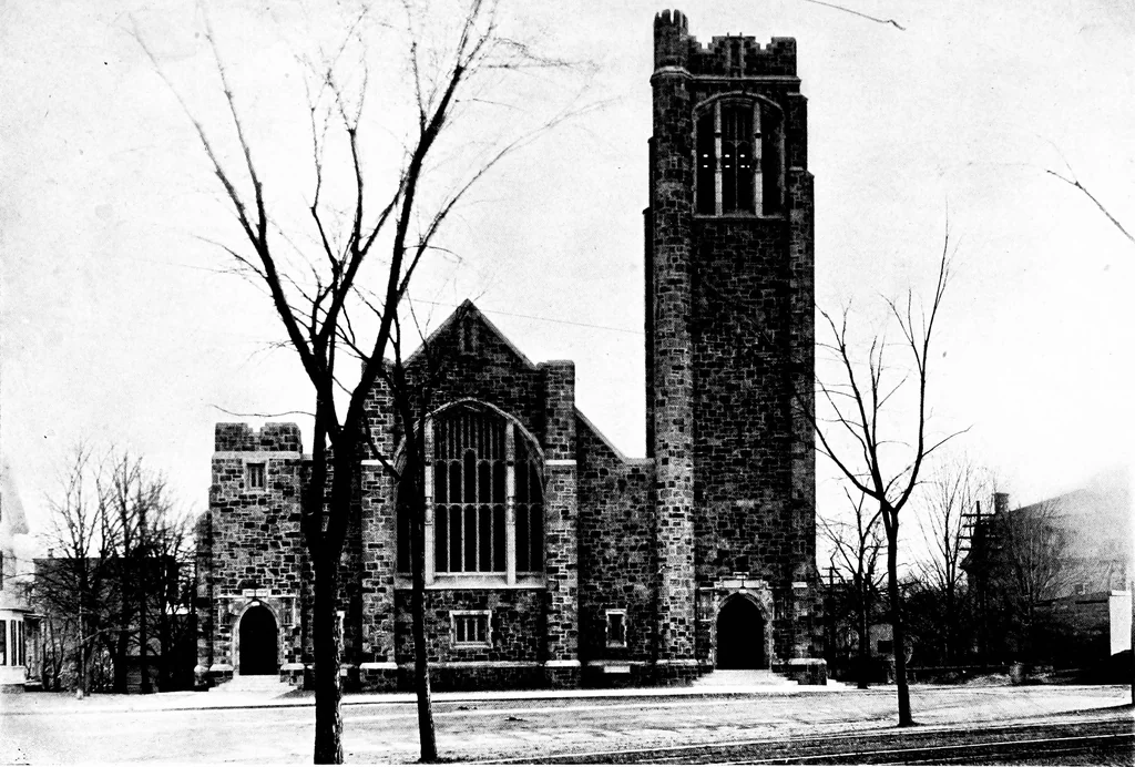 An illustration from American churches ... A series of authoritative articles on designing, planning, heating, ventilating, lighting and general equipment of churches as demonstrated by the best practice in the United States, 1915, leaf 296