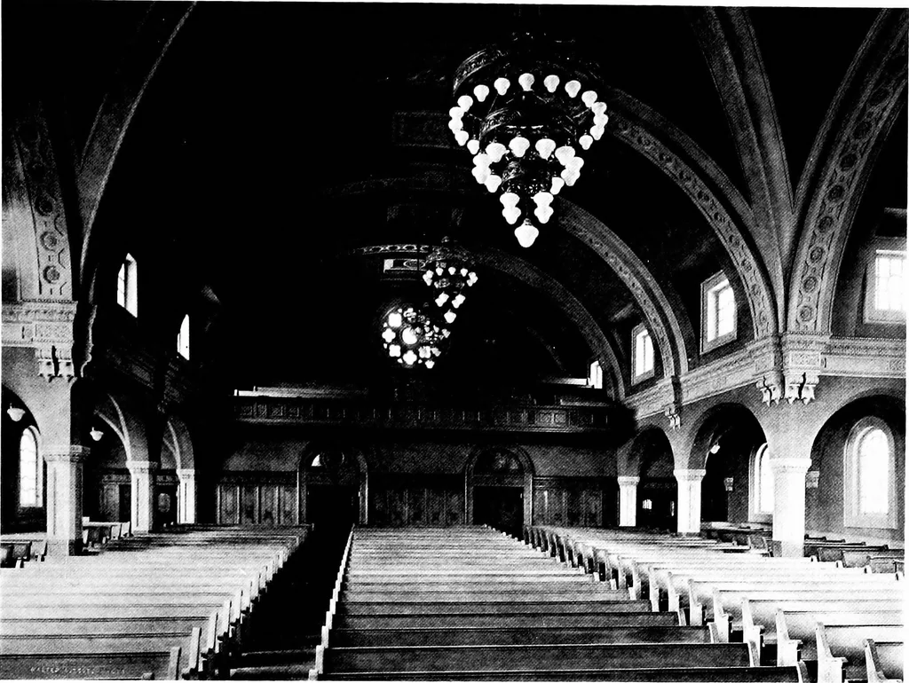 An illustration from American churches ... A series of authoritative articles on designing, planning, heating, ventilating, lighting and general equipment of churches as demonstrated by the best practice in the United States, 1915, leaf 342