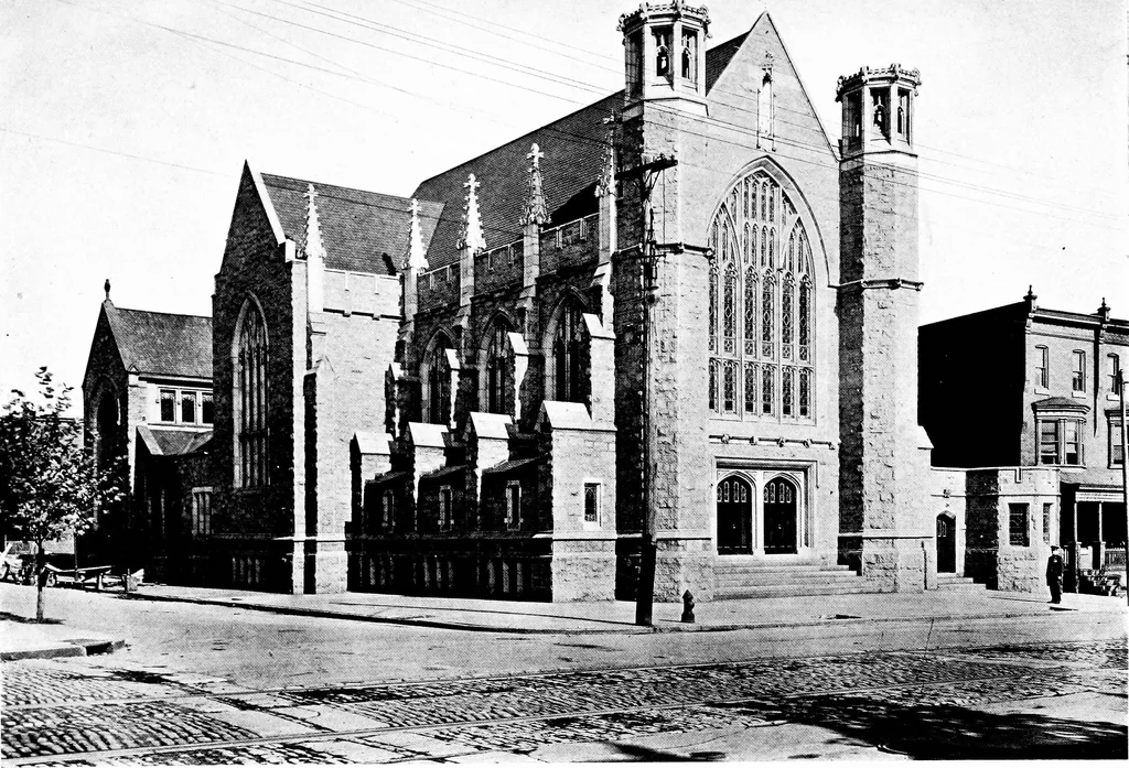 An illustration from American churches ... A series of authoritative articles on designing, planning, heating, ventilating, lighting and general equipment of churches as demonstrated by the best practice in the United States, 1915, leaf 394