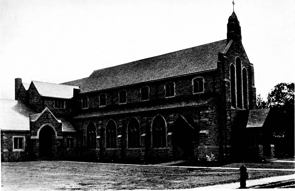 An illustration from American churches ... A series of authoritative articles on designing, planning, heating, ventilating, lighting and general equipment of churches as demonstrated by the best practice in the United States, 1915, leaf 458