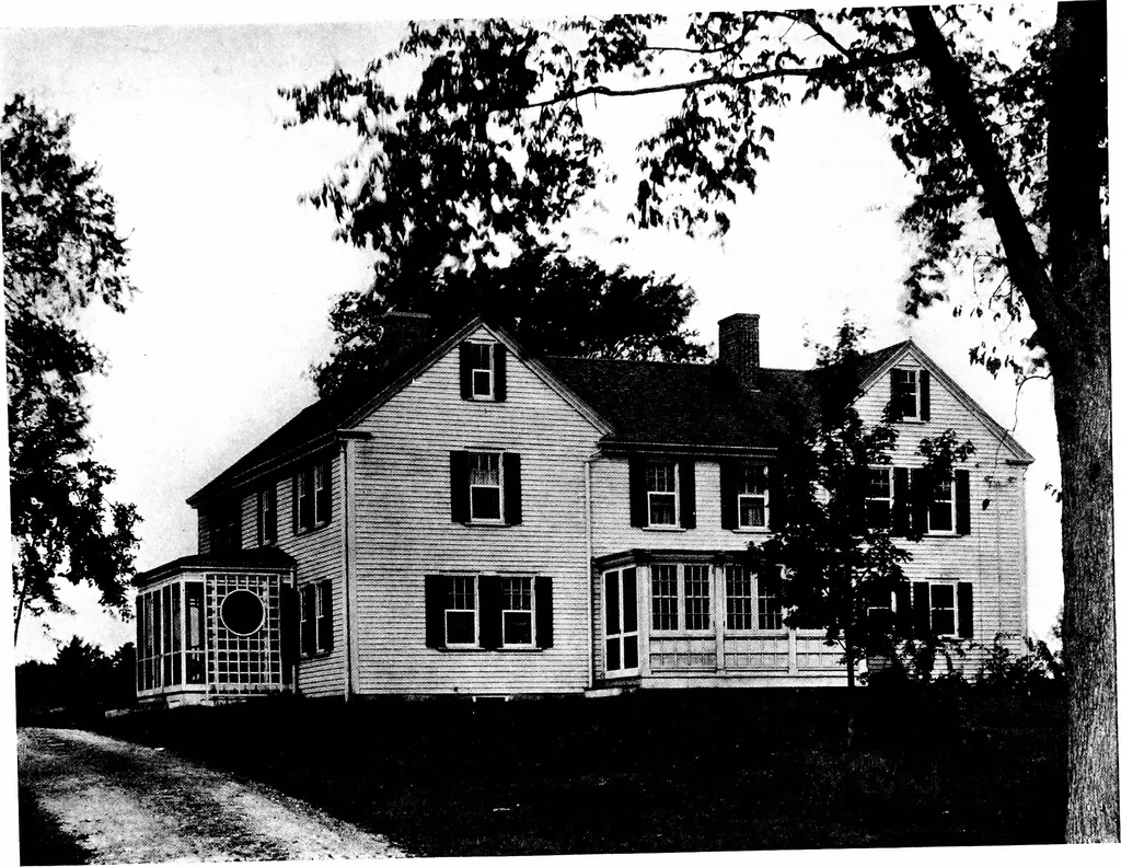 An illustration from New homes under old roofs, 1916, leaf 76