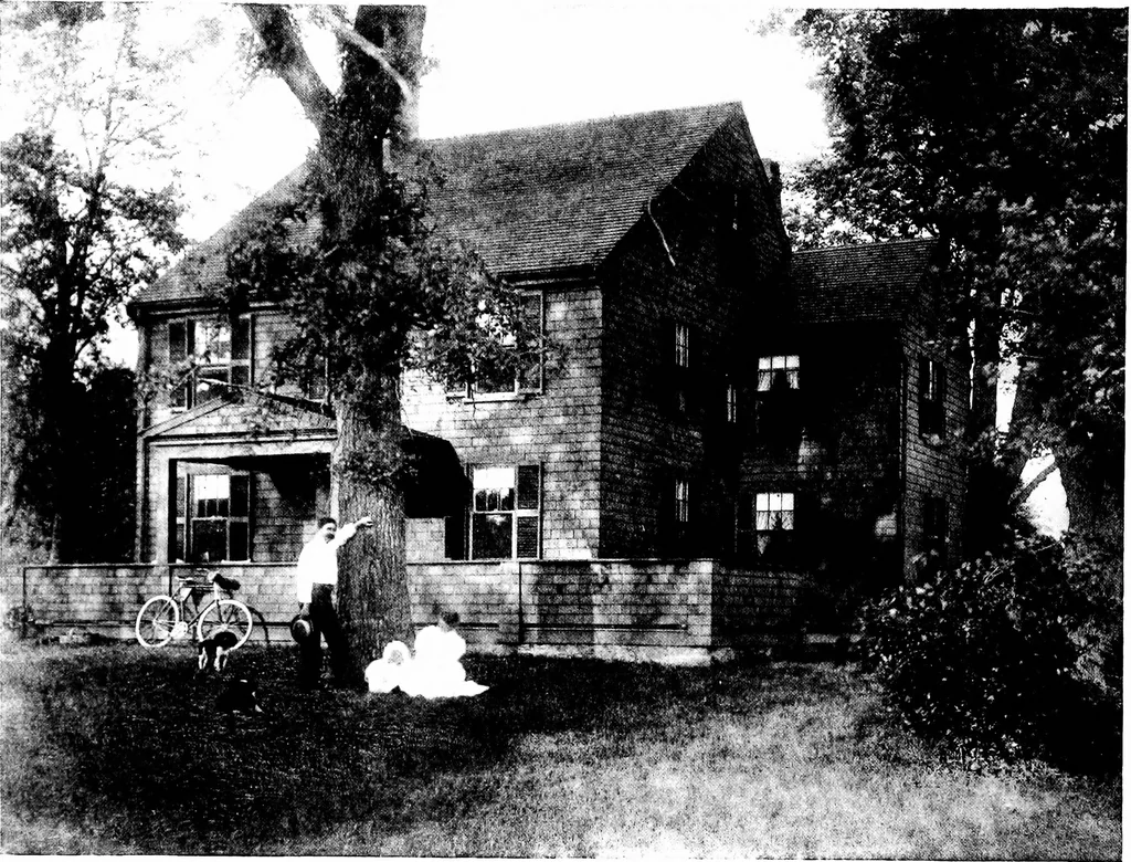 An illustration from New homes under old roofs, 1916, leaf 81
