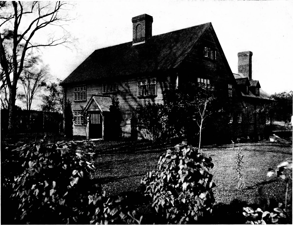 An illustration from New homes under old roofs, 1916, leaf 94