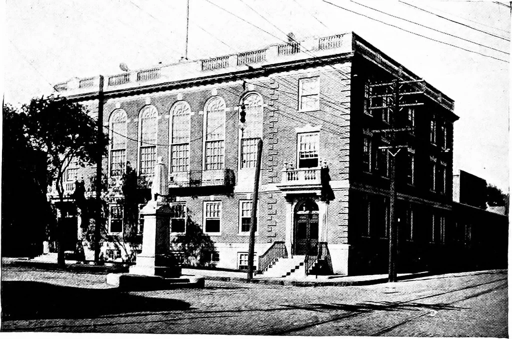 An illustration from The colonial architecture of Salem, 1919, leaf 413