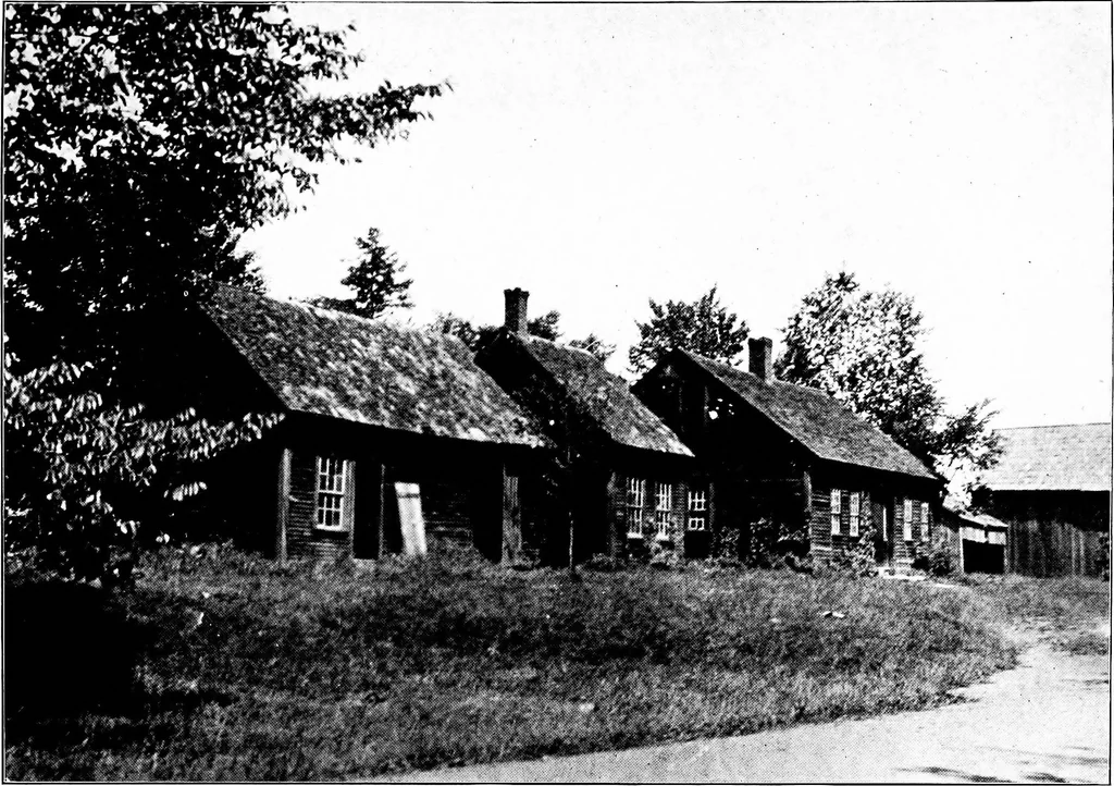 An illustration from Old New England houses, 1920, leaf 114