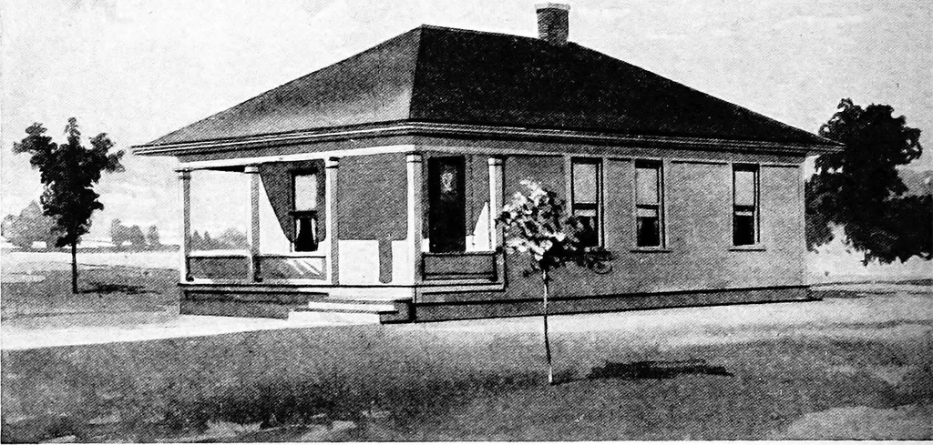 An illustration from Lumberman's house plan book : being a collection of one hundred absolutely new and attractive plans never before published, together with a selection of one hundred of our most popular houses published heretofore ... : 200 house plans, 1907, leaf 53