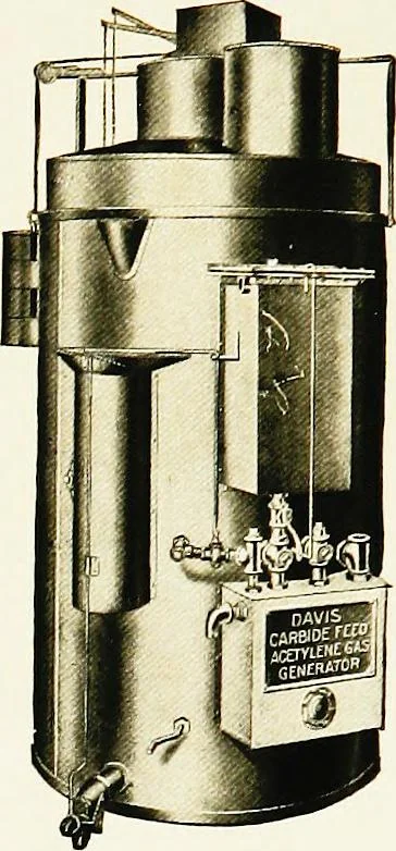 An illustration from Book of home building and decoration, prepared in cooperation with and under the direction of the leading manufacturers of the country, 1912, leaf 176