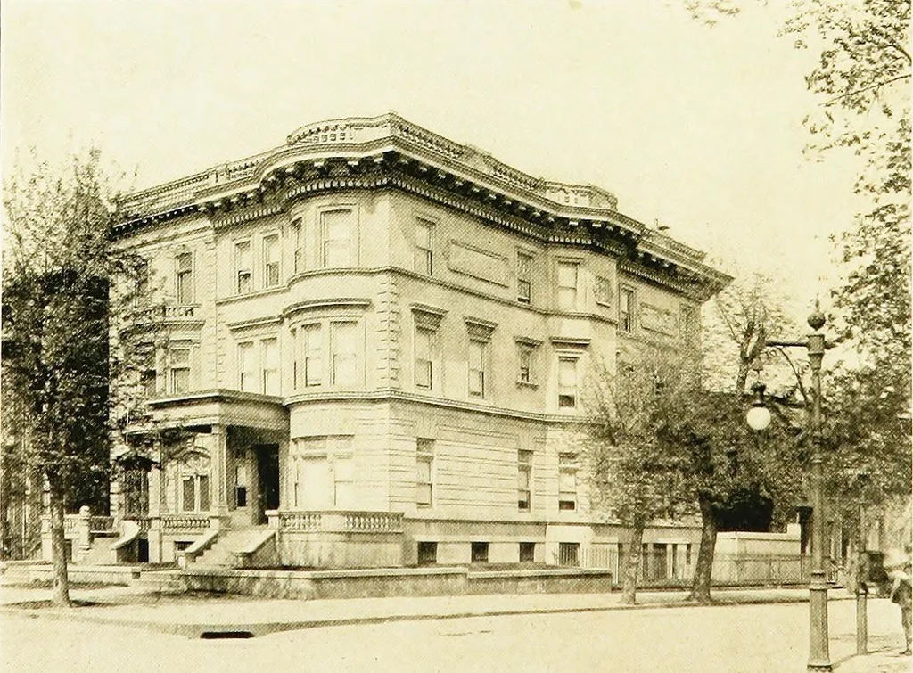 An illustration from Book of home building and decoration, prepared in cooperation with and under the direction of the leading manufacturers of the country, 1912, leaf 32