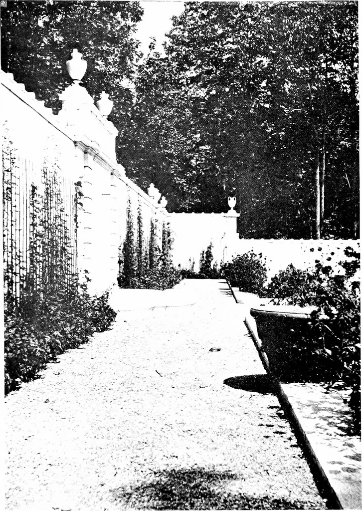 An illustration from The livable house, its garden, 1917, leaf 185