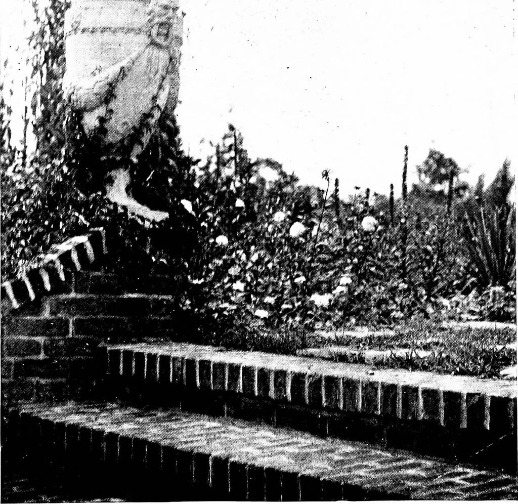 An illustration from The livable house, its garden, 1917, leaf 201