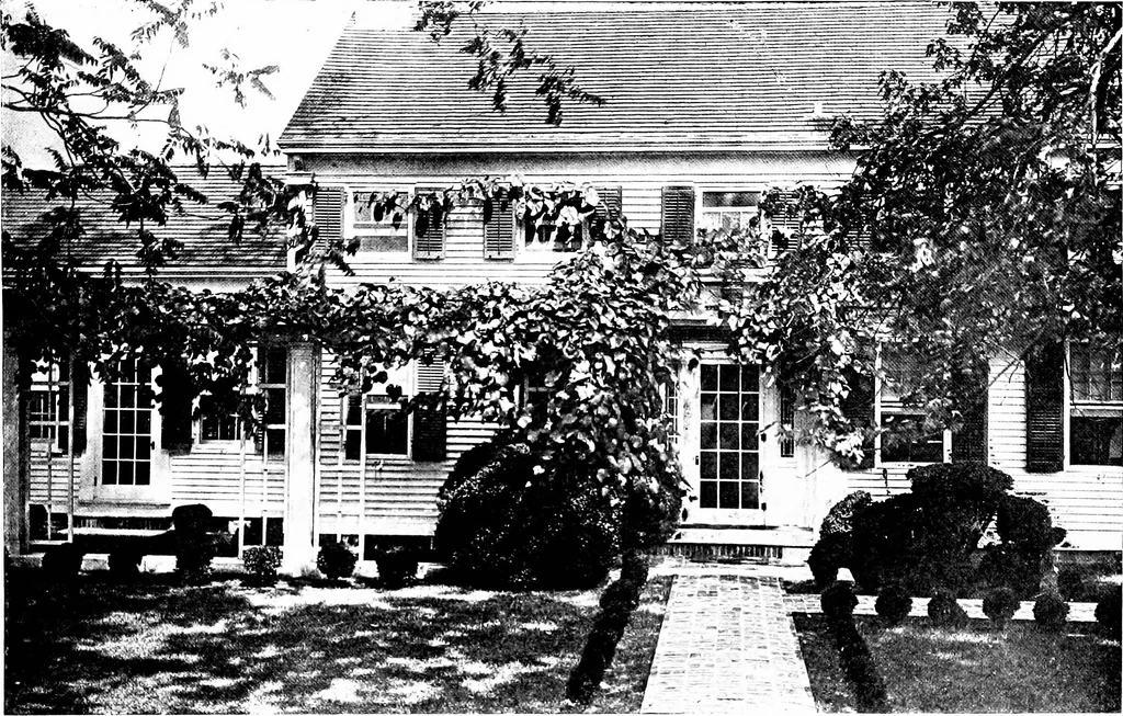 An illustration from The livable house, its garden, 1917, leaf 46