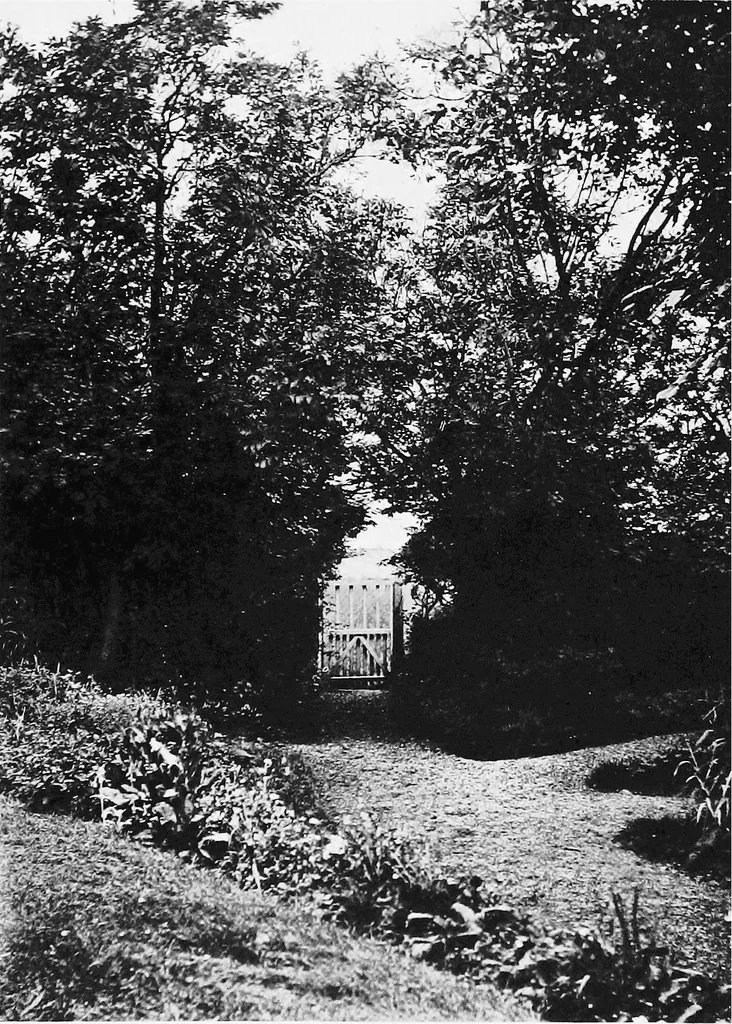 An illustration from Sea-coast gardens and gardening, 1908, leaf 60