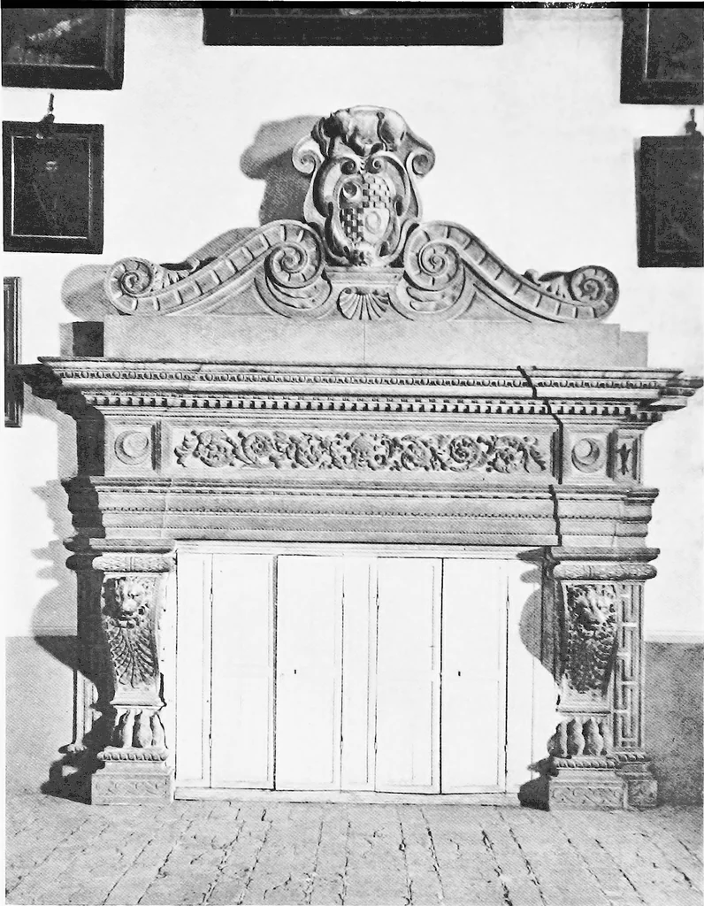 An illustration from Interiors, fireplaces, & fvrnitvre of the Italian renaissance, 1916, leaf 88