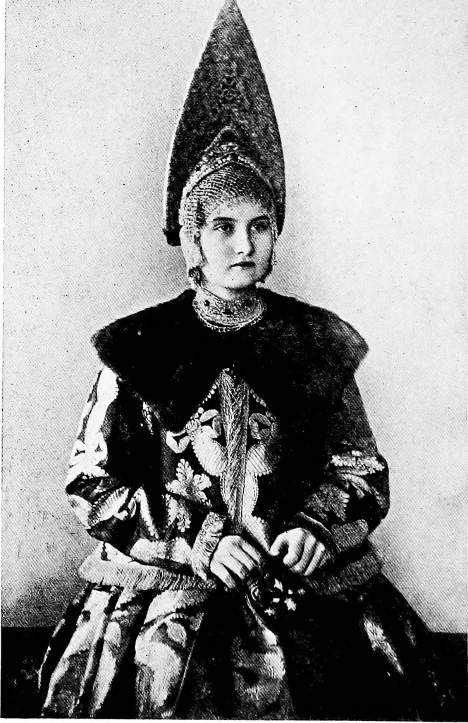 An illustration from Peasant art in Russia, 1912, leaf 34
