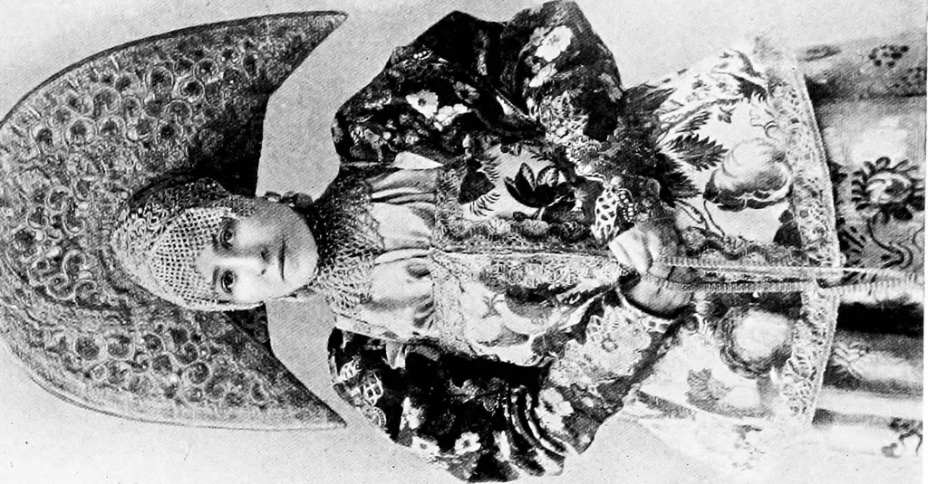 An illustration from Peasant art in Russia, 1912, leaf 40