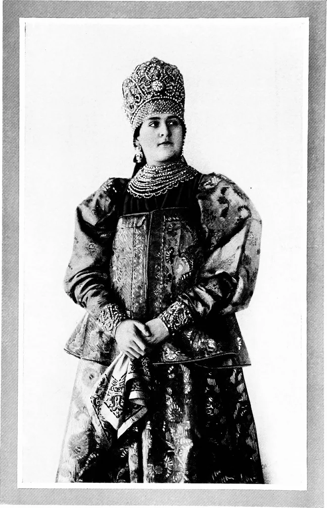 An illustration from Peasant art in Russia, 1912, leaf 44