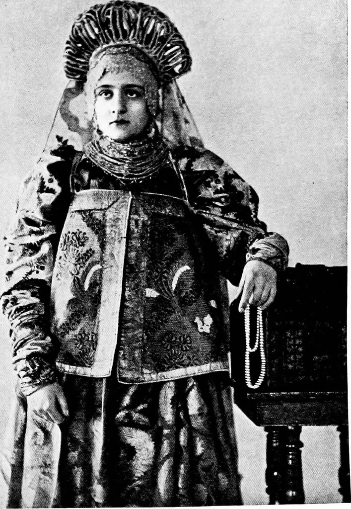 An illustration from Peasant art in Russia, 1912, leaf 59