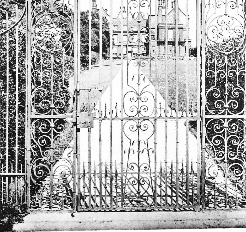 An illustration from English ironwork of the XVIIth & XVIIIth centuries; an historical & analytical account of the development of exterior smithcraft, 1911, leaf 338