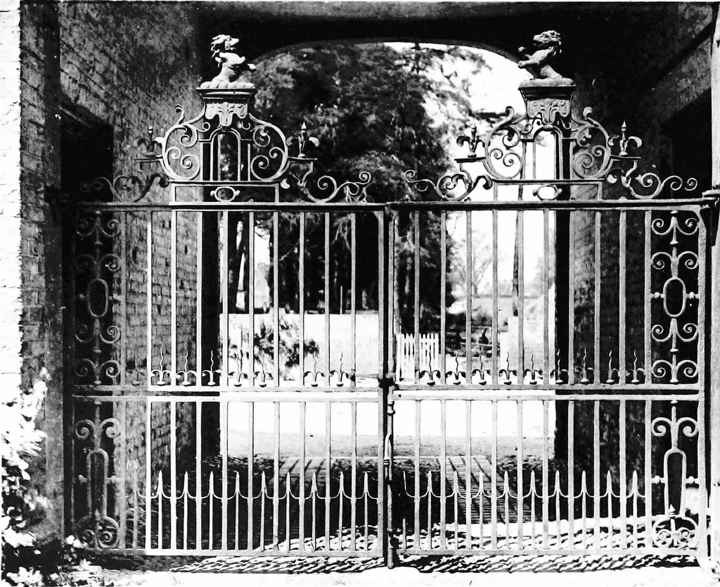 An illustration from English ironwork of the XVIIth & XVIIIth centuries; an historical & analytical account of the development of exterior smithcraft, 1911, leaf 372