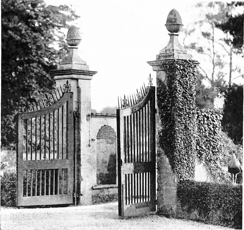 An illustration from English ironwork of the XVIIth & XVIIIth centuries; an historical & analytical account of the development of exterior smithcraft, 1911, leaf 60