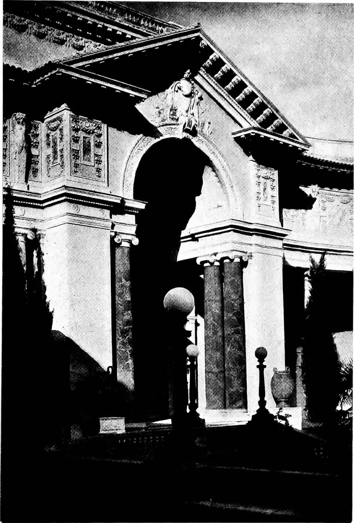 An illustration from The art of the exposition : personal impressions of the architecture, sculpture, mural decorations, color scheme & other aesthetic aspects of the Panama-Pacific International Exposition, 1915, leaf 40