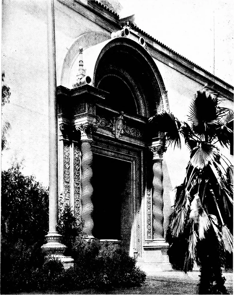 An illustration from The art of the exposition : personal impressions of the architecture, sculpture, mural decorations, color scheme & other aesthetic aspects of the Panama-Pacific International Exposition, 1915, leaf 44