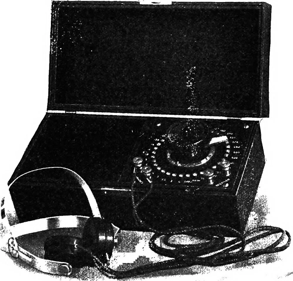 An illustration from Practical wireless telegraphy; a complete text book for students of radio communication, 1917, leaf 228