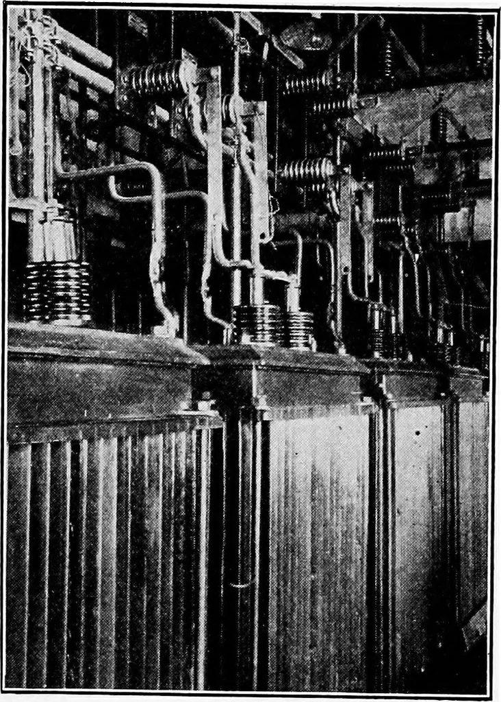 An illustration from Practical wireless telegraphy; a complete text book for students of radio communication, 1917, leaf 317