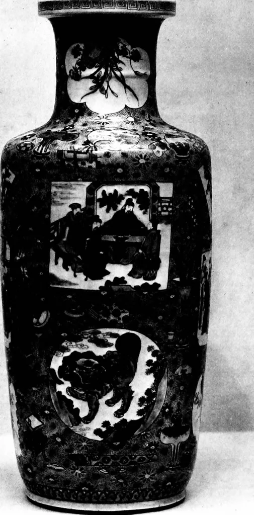 An illustration from Catalogue of the well-known collection of Chinese porcelain, 1916, leaf 23