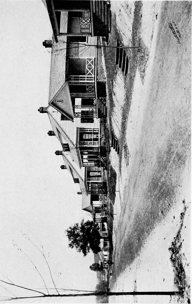 An illustration from Industrial housing, 1920, leaf 38