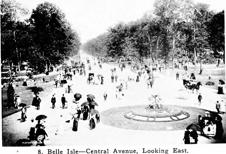 An illustration from Program of competition for the selection of an architect to design and supervise the construction of the James Scott fountain, 1914, leaf 41