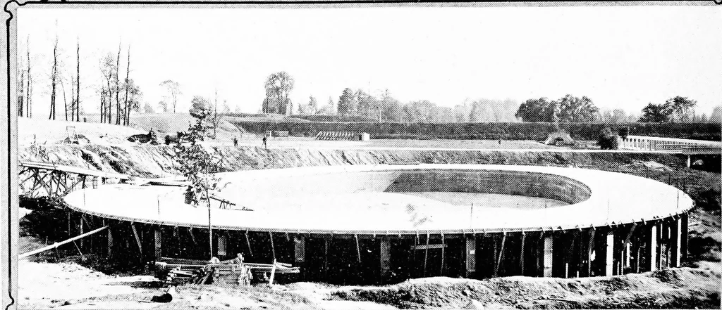 An illustration from The city plan of Flint, Michigan, including the reports of John Nolen, city planner, and Bion J. Arnold, transportation engineer, as approved by the City planning board and accepted by the Common council. George C. Kellar, mayor. Frank D. King, city clerk, 1920, leaf 55