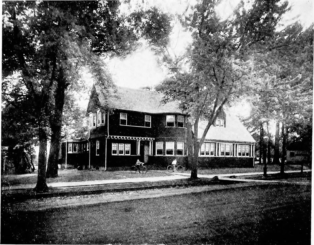 An illustration from Glen Ridge : the preservation of its natural beauty and its improvement as a place of residence, 1909, leaf 11