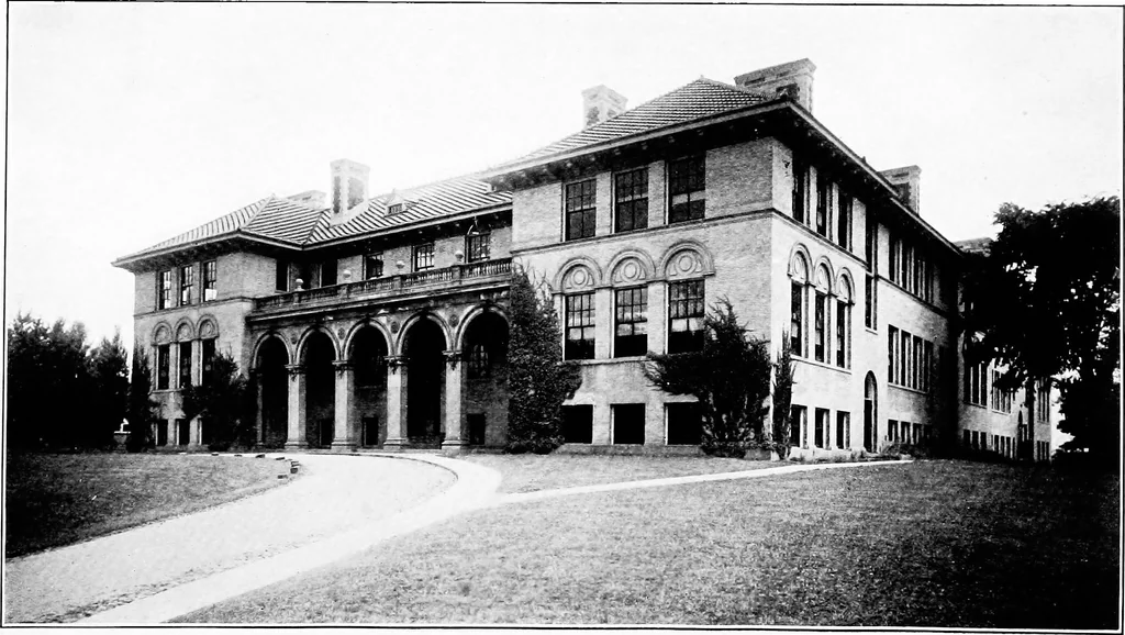 An illustration from Glen Ridge : the preservation of its natural beauty and its improvement as a place of residence, 1909, leaf 5