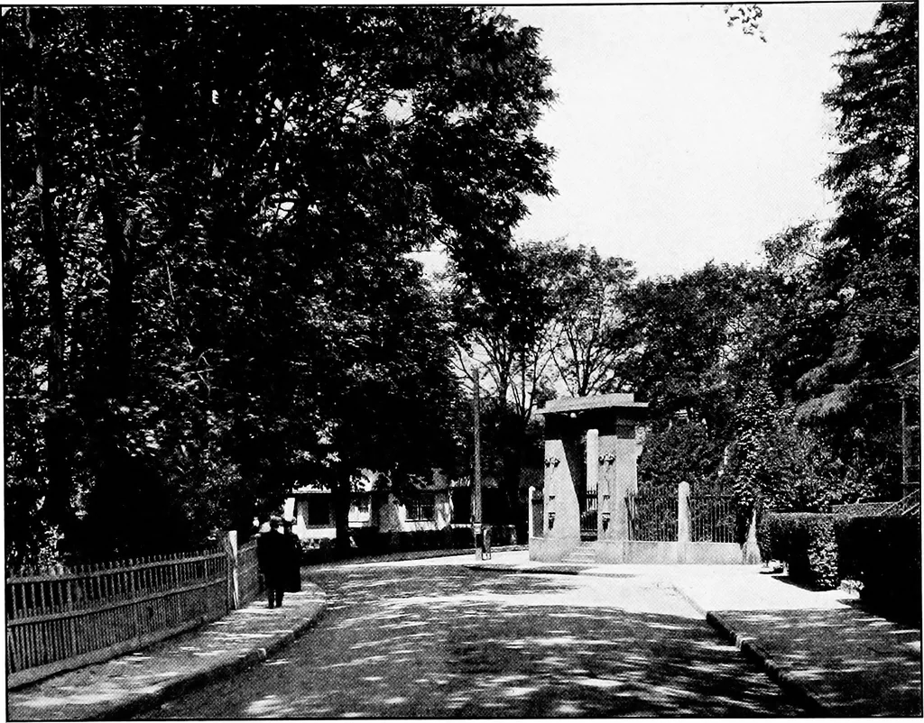 An illustration from Proposed improvements for Newport;, 1913, leaf 55