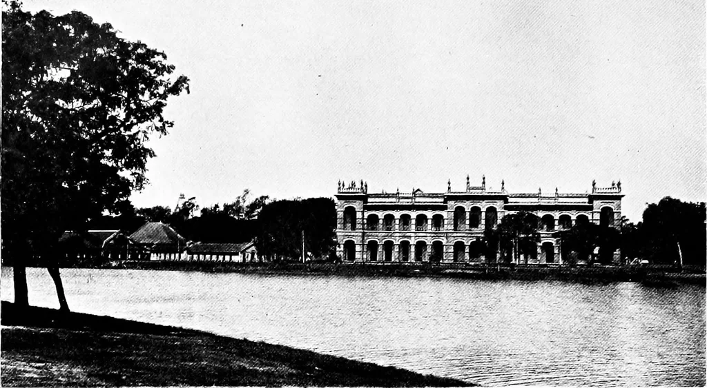 An illustration from Town planning in Madras : a review of the conditions and requirements of city improvement and development in the Madras Presidency, 1918, leaf 160